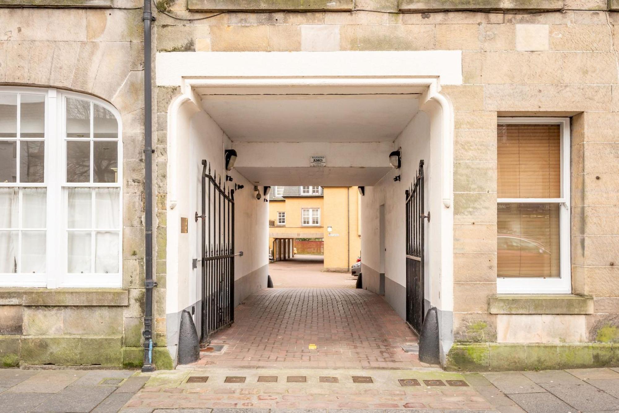 Flat 17 Southgait Hall Central 3 Bed Apt With Parking Apartment St. Andrews Exterior photo